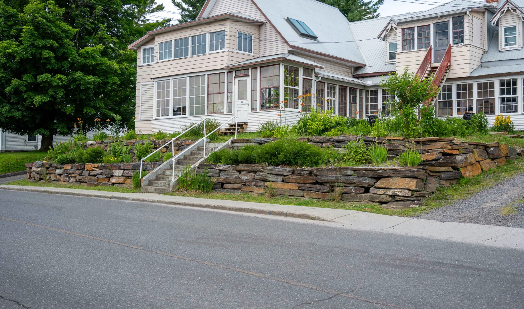 Retaining walls